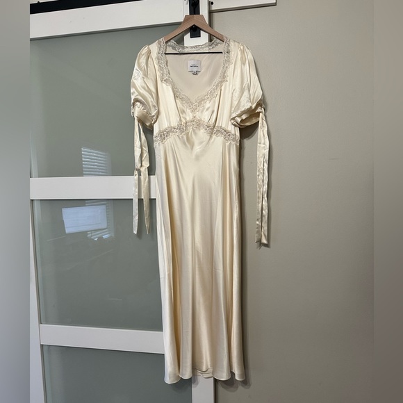 Reformation Stella Silk Gown Petite Size 12 - Picture 3 of 5